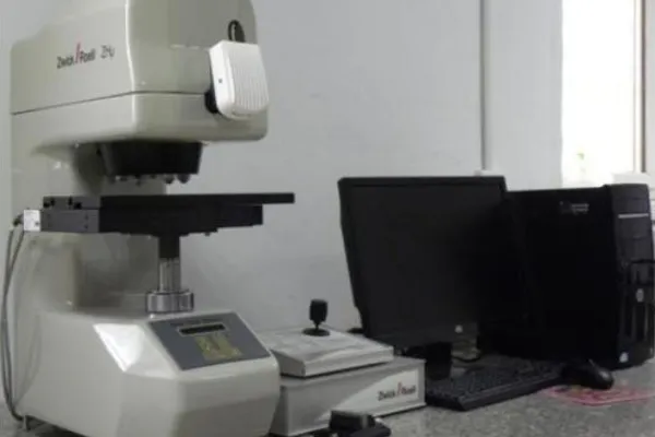 Fully automatic micro Vickers hardness tester