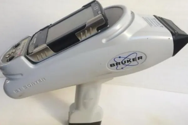 Handheld Alloy Analyzer